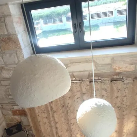 招待所 Mik & Lena 3*