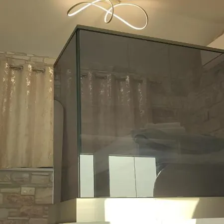 Mik & Lena 招待所